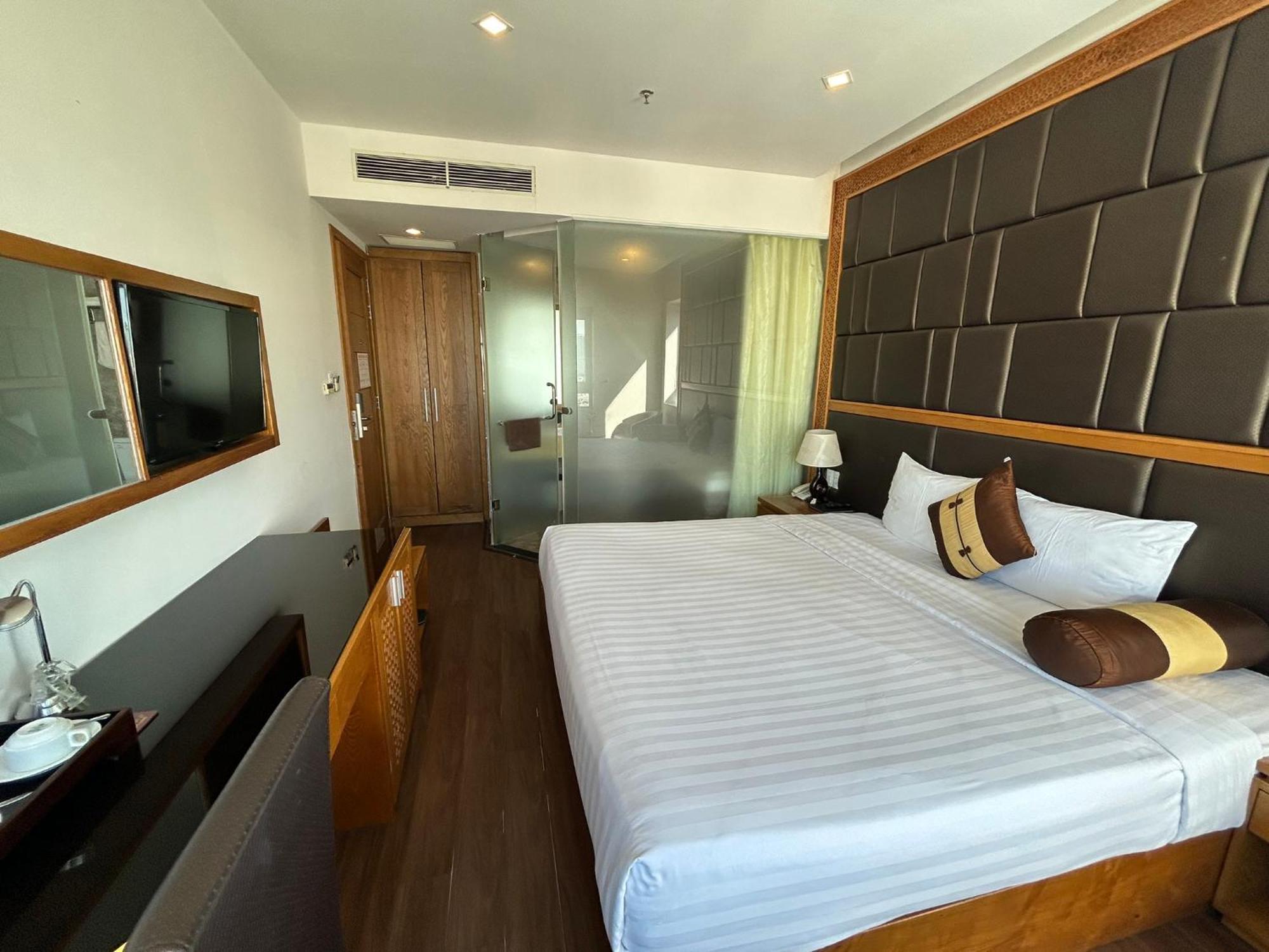 Bliss Luxury होटल 4*